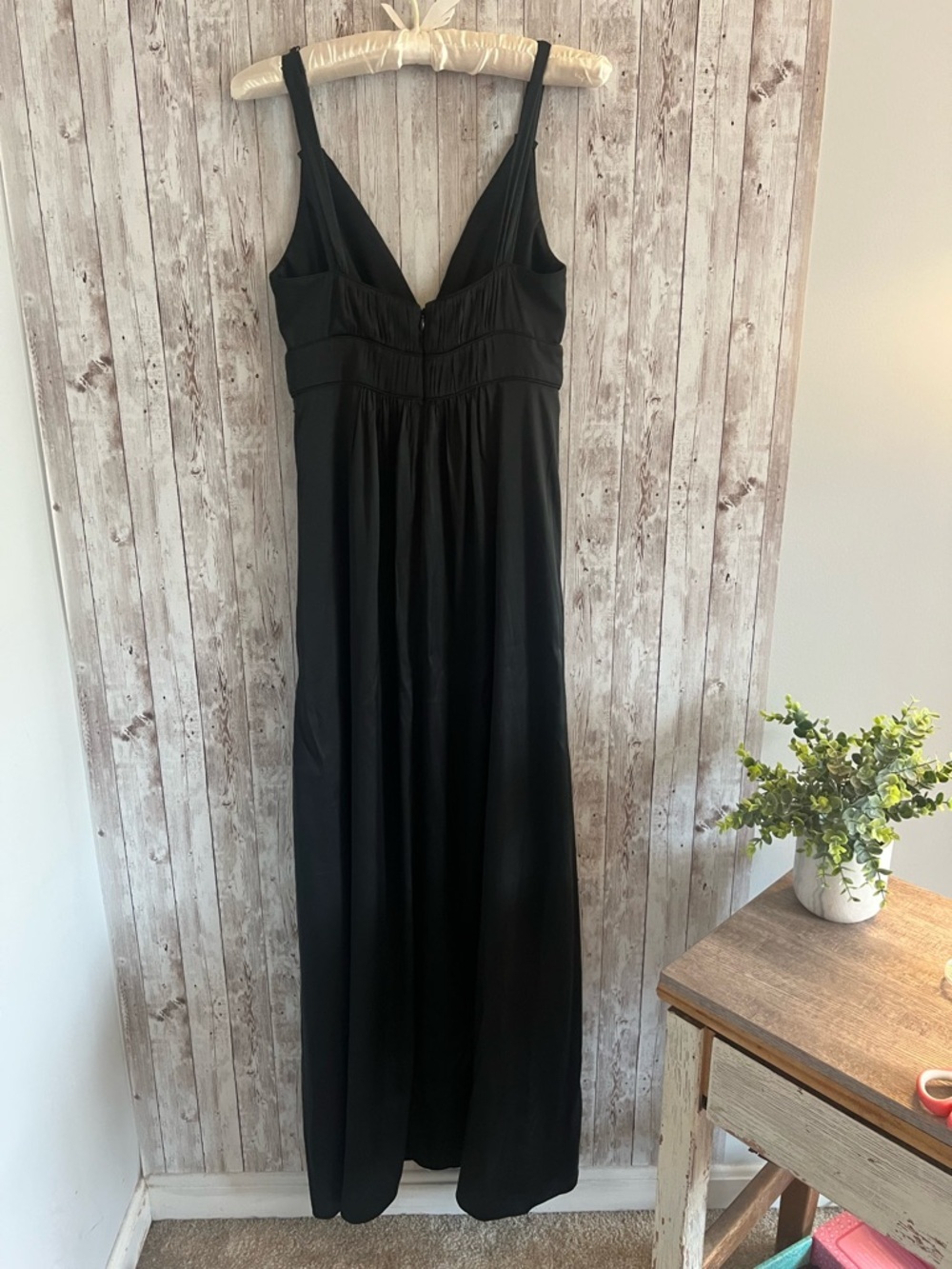 Banana Republic Silk Black V-Neck Maxi Dress Cinched Wedding Formal NEW size 2 - Picture 7 of 12